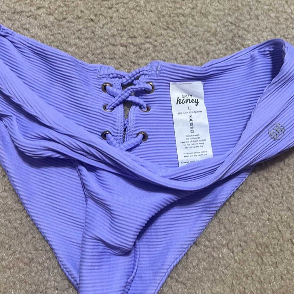 Salty Honey bikini - Picture 10 of 11